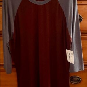 Two-Tone Raglan Sleeve Shirt